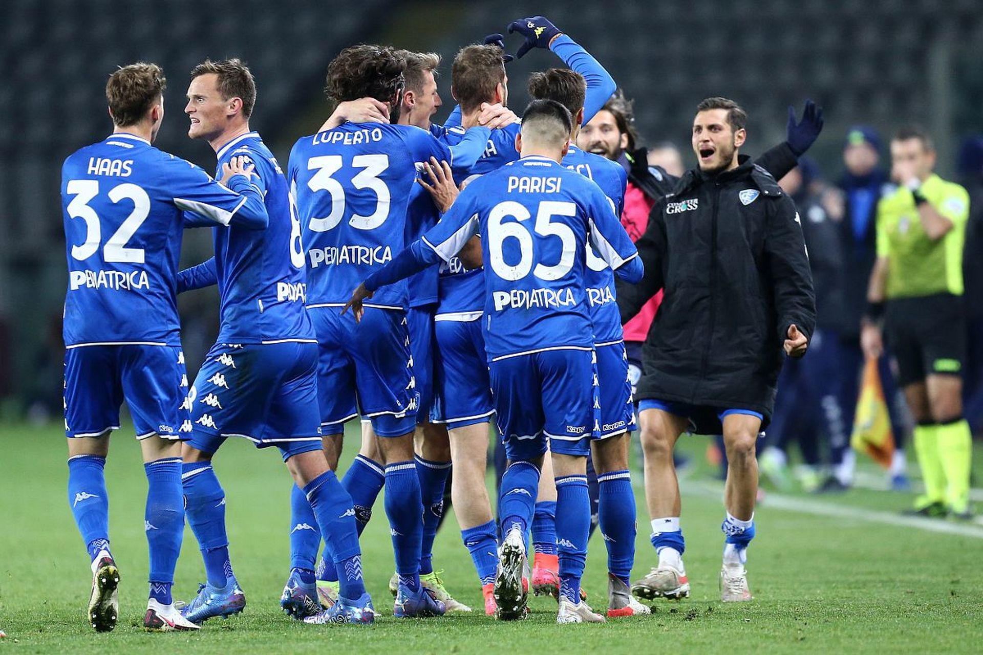 宣布退役 宣布退役